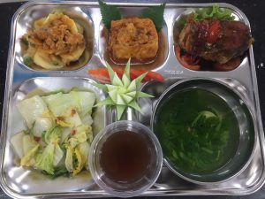 Quản lý suất ăn công nghiệp thế nào tốt nhất?